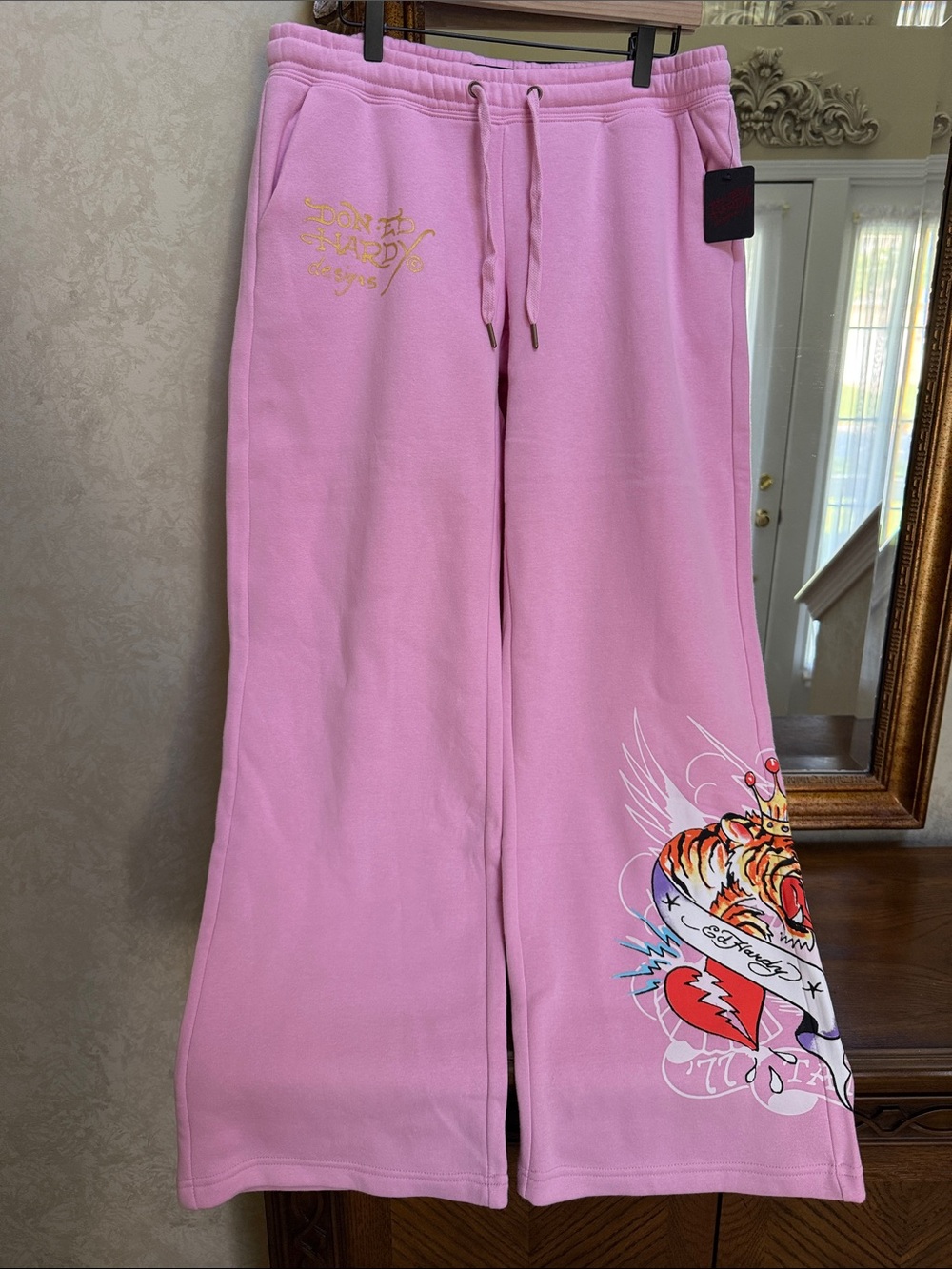 Ed Hardy Pink Graphic Tiger Crown Sweatpants. Size L. - Picture 13 of 13